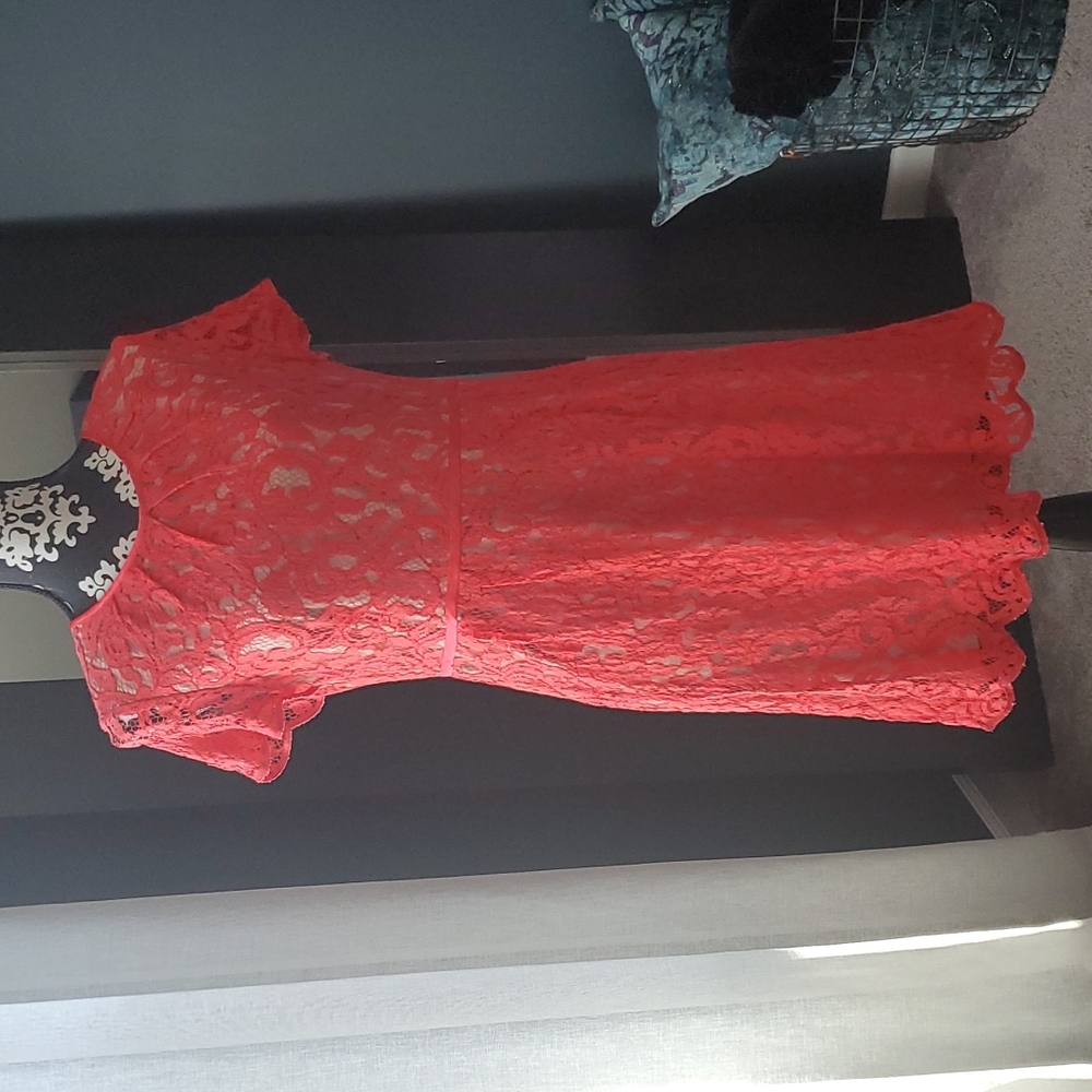 Red midi dress